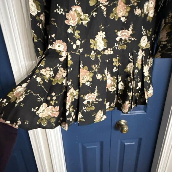 Tuckernuck Midnight Garden Floral Tate Dress Size M NWT - Picture 4 of 7